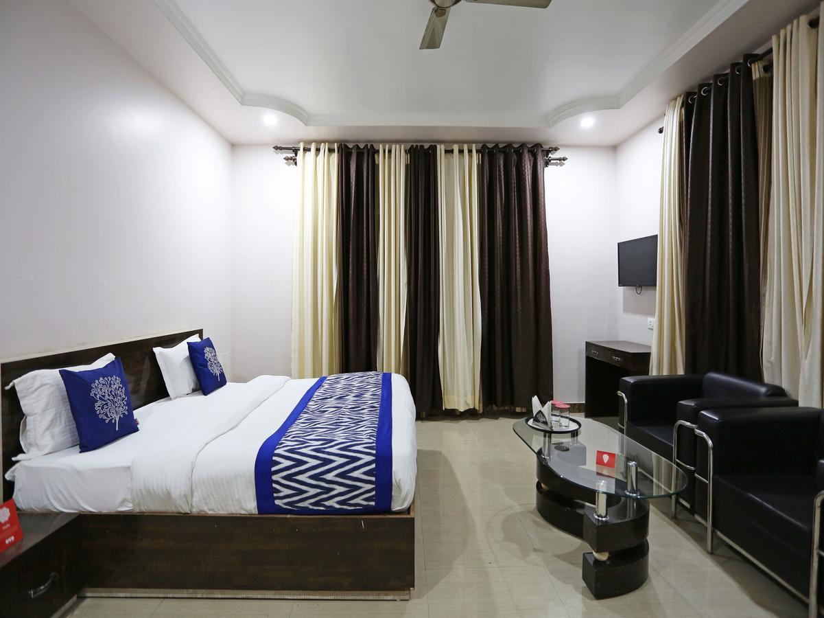 Oyo 4635 Sheetal Hotel Haldwani Ngoại thất bức ảnh