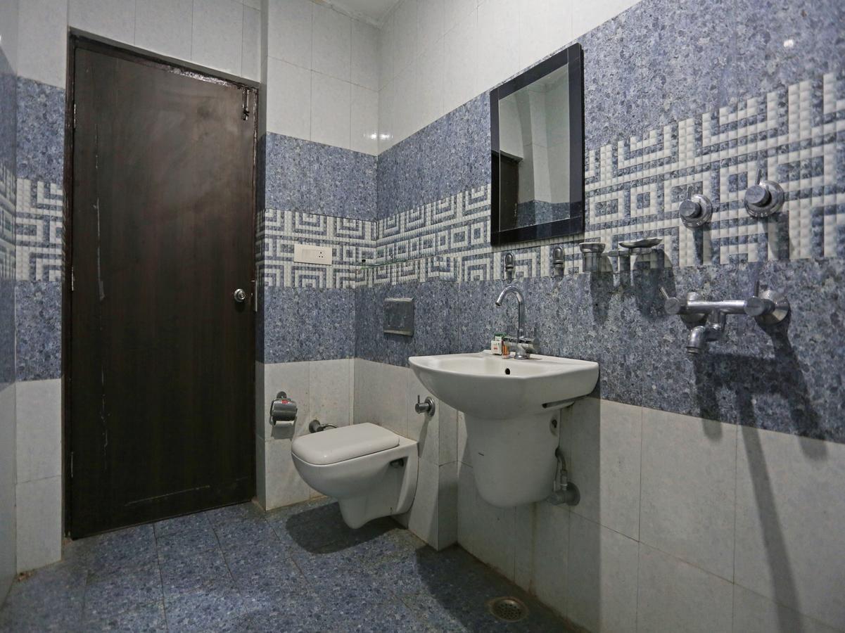 Oyo 4635 Sheetal Hotel Haldwani Ngoại thất bức ảnh